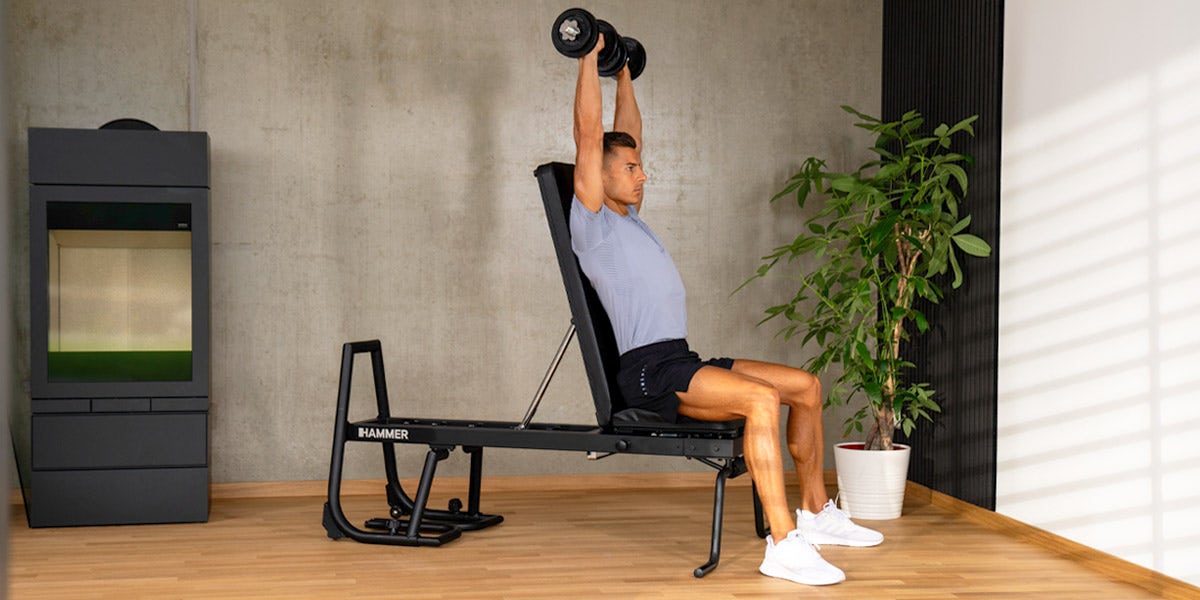 Bench Pullup&Dip Schrägbankübung 3