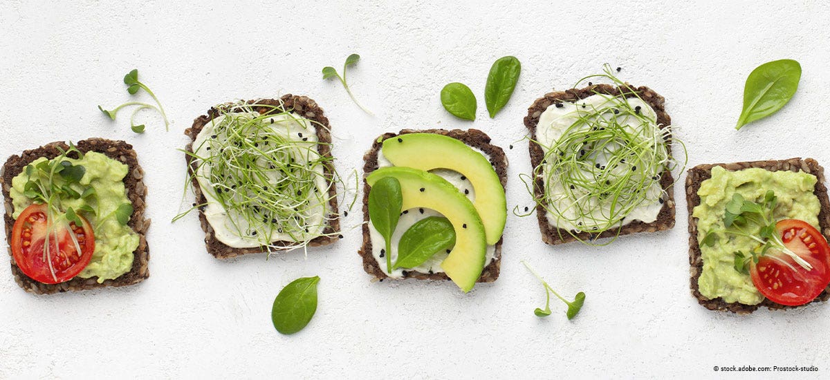 Verschiedene Arten Avocado mit Brot zubereiten